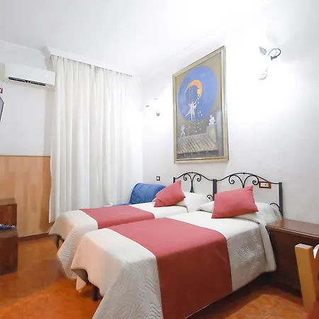 亚历克西斯酒店 2*